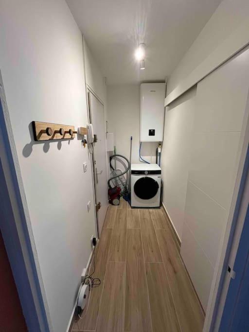 Joli Appart/Vue Etang/Clim /Wifi Balaruc-les-Bains Exterior photo